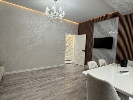 Аренда: 2-комнатная квартира, 80 м², Günəşli: 700 ₼/мес 3