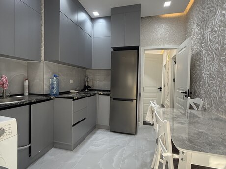 Аренда: 2-комнатная квартира, 80 м², Günəşli: 700 ₼/мес 5