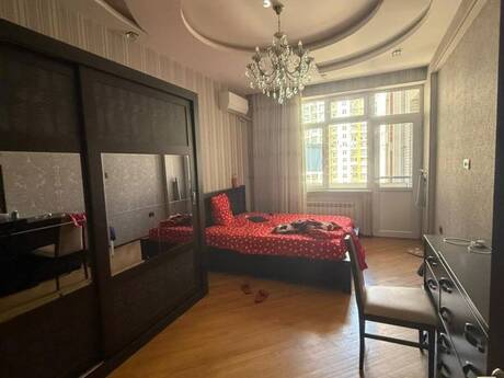 Аренда: 2-комнатная квартира, 105 м², Nəriman Nərimanov: 425 ₼/мес 4