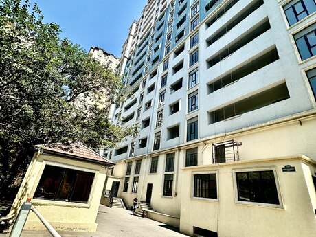2-room apartment, 62 m², Neftçilər: 180 000 ₼ 2