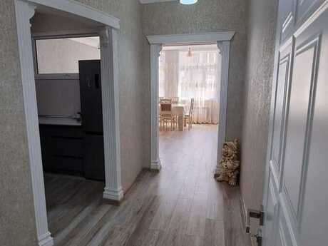 3-room apartment for rent, 90 m², Xalqlar Dostluğu: 1 000 ₼/mo 3