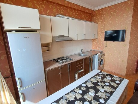 Kirayə 2 otaqlı mənzil, 48 m², İnşaatçılar: 500 ₼/ay 5