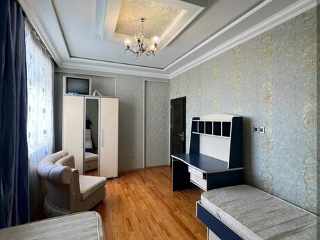 3 otaqlı mənzil, 90 m², 20 Yanvar: 210 000 ₼ 3