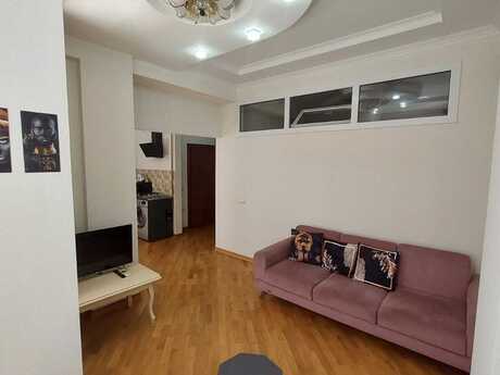 Elan №6475947 - Bakı, Səbail r., 2 otaqlı, 52 m², 1/5 mərtəbə