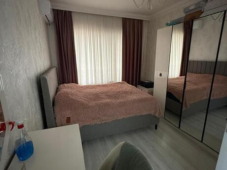 4-room apartment for rent, 100 m², Xalqlar Dostluğu: 1 000 ₼/mo 4