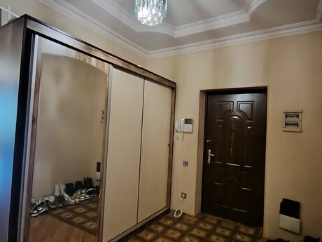 3-room apartment for rent, 110 m², İnşaatçılar: 150 ₼/mo 3