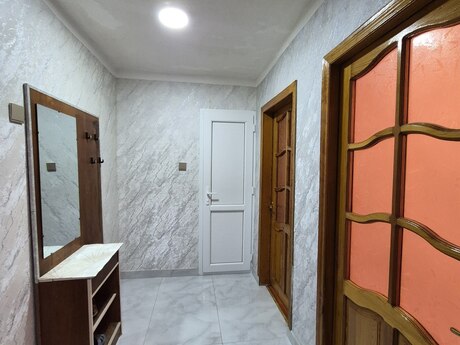 2-room apartment, 36 m², 8-ci mikrorayon: 105 000 ₼ 3