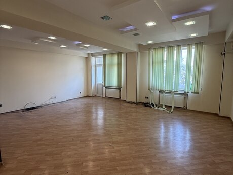 3 otaq · 160 m² · 2/16 mərtəbə, İnşaatçılar