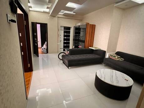 3-room apartment for rent, 120 m², Qara Qarayev: 1 100 ₼/mo 5