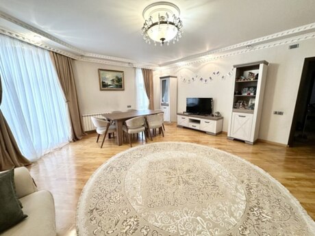4-room apartment, 155 m², Nəriman Nərimanov: 365 000 ₼ 3