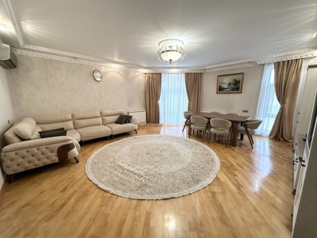 4-room apartment, 155 m², Nəriman Nərimanov: 365 000 ₼ 2
