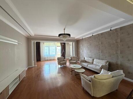 4-room apartment for rent, 240 m², 8 Noyabr: 2 500 ₼/mo 2