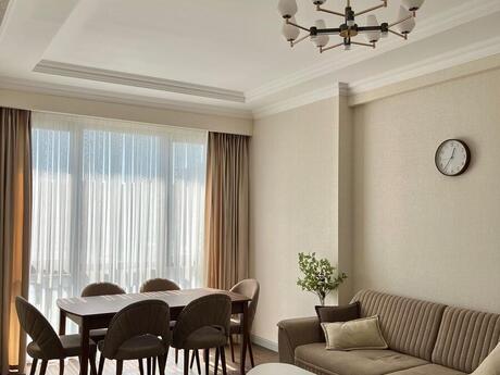 Elan №6476141 - Bakı, İnşaatçılar m., 3 otaqlı, 75 m², 8/18 mərtəbə