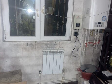2 otaq · 42 m² · 5/5 mərtəbə, Memar Əcəmi