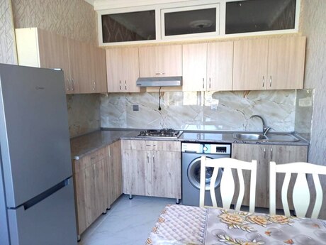 Аренда: 2-комнатная квартира, 68 м², Yeni Günəşli: 550 ₼/мес 3