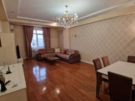 4-room apartment for rent, 190 m², 28 May: 2 000 ₼/mo 3