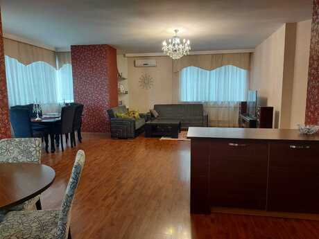 3-комнатная квартира, 137 м², Şah İsmayıl Xətai: 370 000 ₼ 3