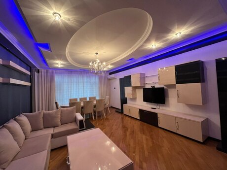 3 otaqlı mənzil, 130 m², Şah İsmayıl Xətai: 380 000 ₼ 2