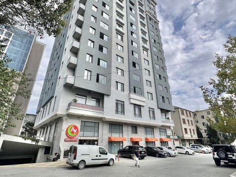 Elan №6476294 - Bakı, Memar Əcəmi m., 2 otaqlı, 80 m², 9/17 mərtəbə