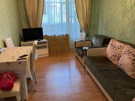 Elan №6476354 - Bakı, Həzi Aslanov m., 2 otaqlı, 60 m², 2/5 mərtəbə