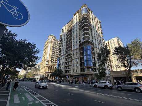 4-комн. · 322 m² · 8/17 этаж, Elmlər Akademiyası