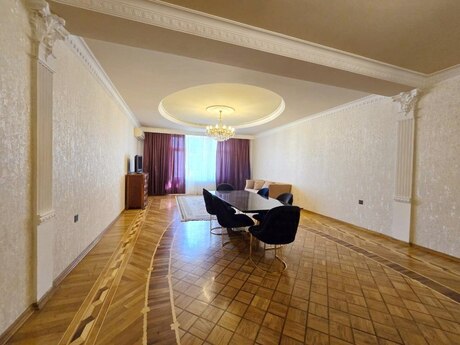4-room apartment, 220 m², 8 Noyabr: 565 000 ₼ 5