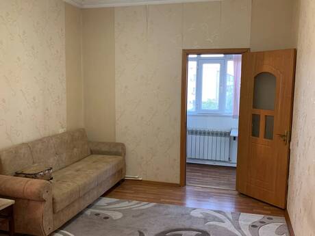 Аренда: 2-комнатная квартира, 48 м², Xalqlar Dostluğu: 580 ₼/мес 3