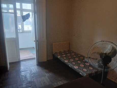 2 otaq · 90 m² · 3/3 mərtəbə, 28 May