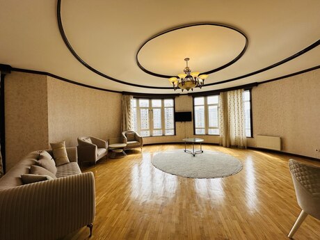 5-room apartment for rent, 240 m², Nizami: 1 800 ₼/mo 3