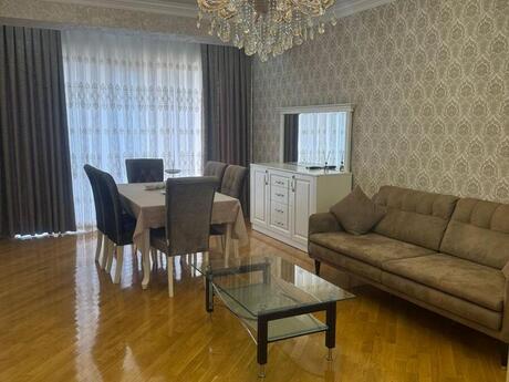 Kirayə 2 otaqlı mənzil, 95 m², Şah İsmayıl Xətai: 1 400 ₼/ay 3
