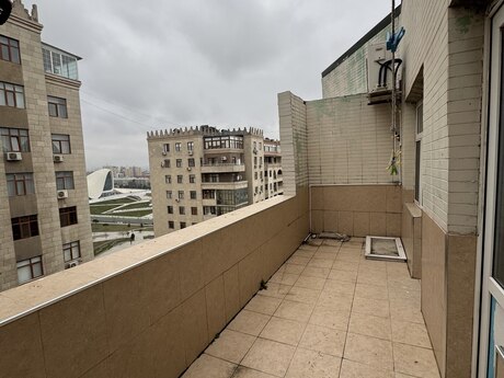 2-room apartment, 100 m², Gənclik: 160 000 ₼ 2