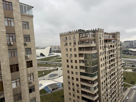 Elan №6476782 - Bakı, Gənclik m., 2 otaqlı, 100 m², 17/17 mərtəbə
