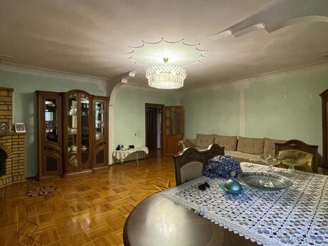 4-комнатная квартира, 111 м², Azadlıq Prospekti: 278 000 ₼ 3
