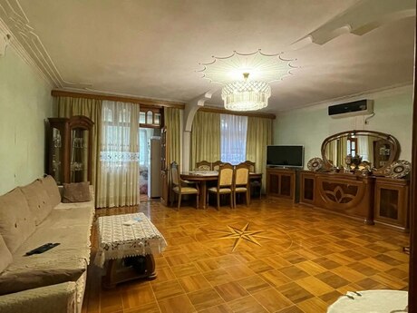 Объявление №6476870 - Баку, м. Азадлыг проспекти, 4-комн., 111 м², 3/5 этаж