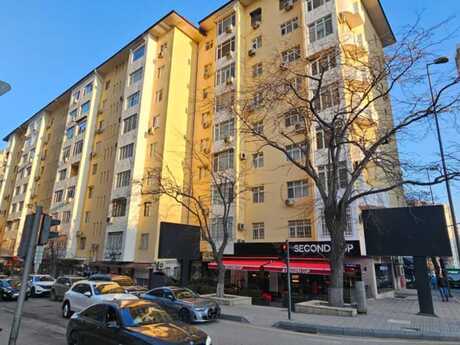 Elan №6476840 - Bakı, Nizami m., 3 otaqlı, 120 m², 4/10 mərtəbə