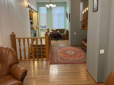 3-room apartment for rent, 100 m², Sahil: 200 ₼/mo 5