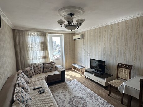 3 rooms · 60 m² · floor 4/4, Lökbatan