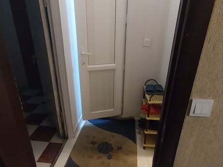 2-room apartment for rent, 35 m², 8 Noyabr: 500 ₼/mo 4