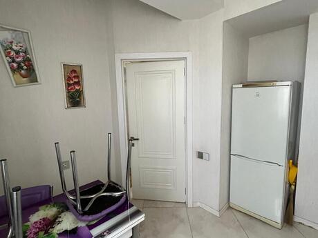 3-комнатная квартира, 77 м², 8-ci mikrorayon: 228 000 ₼ 5