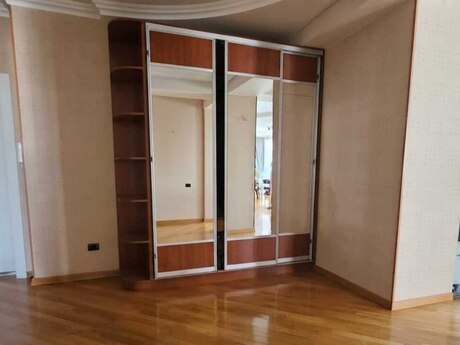 3-room apartment, 137 m², 8-ci mikrorayon: 390 000 ₼ 5