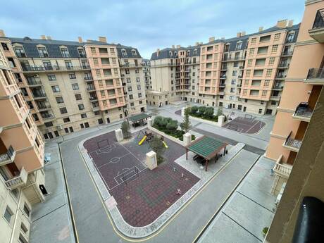 Elan №6395398 - Bakı, Ağ şəhər q., 3 otaqlı, 140 m², 4/8 mərtəbə