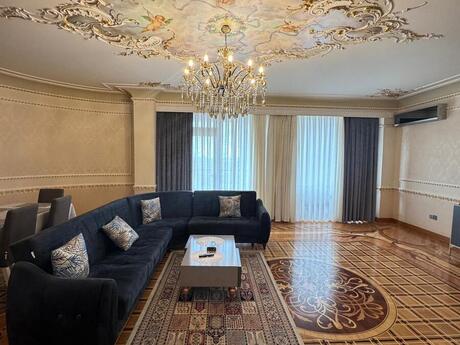 4 otaqlı mənzil, 250 m², Sahil: 1 300 000 ₼ 2