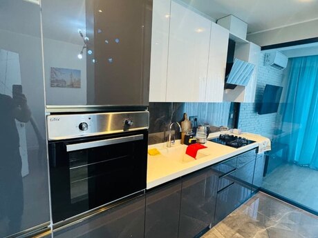 3 otaq · 113 m² · 2/17 mərtəbə, Şah İsmayıl Xətai