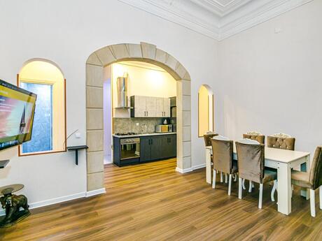Kirayə 5 otaqlı mənzil, 160 m², Sahil: 4 000 ₼/ay 3