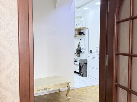 2-комнатная квартира, 72 м², 20 Yanvar: 240 000 ₼ 3