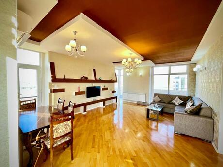 Elan №6477233 - Bakı, Elmlər Akademiyası m., 3 otaqlı, 142 m², 18/18 mərtəbə