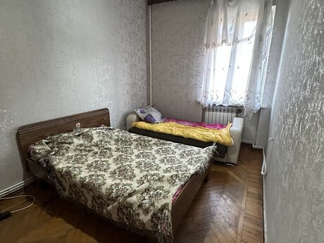 3-room apartment for rent, 90 m², Nəriman Nərimanov: 700 ₼/mo 4
