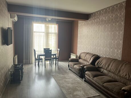 3-room apartment for rent, 90 m², Badamdar: 700 ₼/mo 2