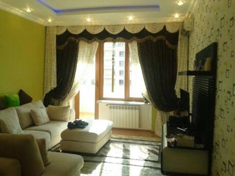 Elan №6477312 - Bakı, Nizami m., 2 otaqlı, 65 m², 10/18 mərtəbə