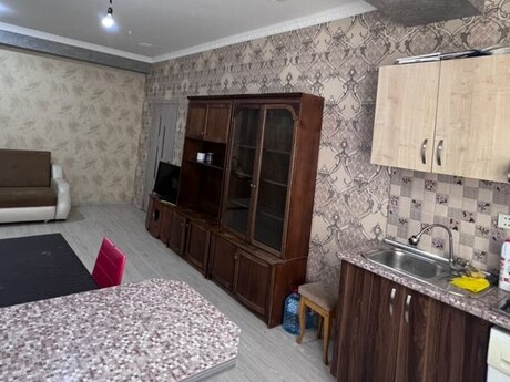 2-room apartment for rent, 42 m², Masazır: 400 ₼/mo 3